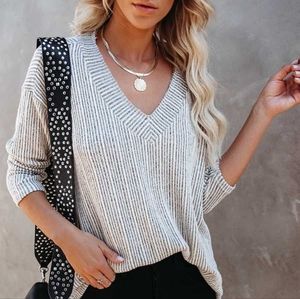 Vici Roza V-Neck Ribbed Knit Top - Ivory